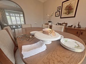Dining Room- click for photo gallery